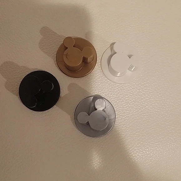 Disney Trivia tin set and extra packs - Picture 7 of 10